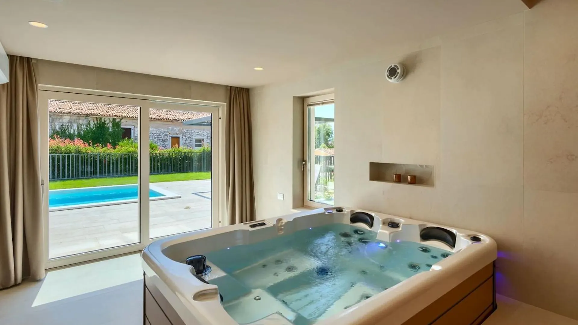 Modern Villa Blagdan With Pool In Porec Nova Vas  0*, Nova Vas (Porec)