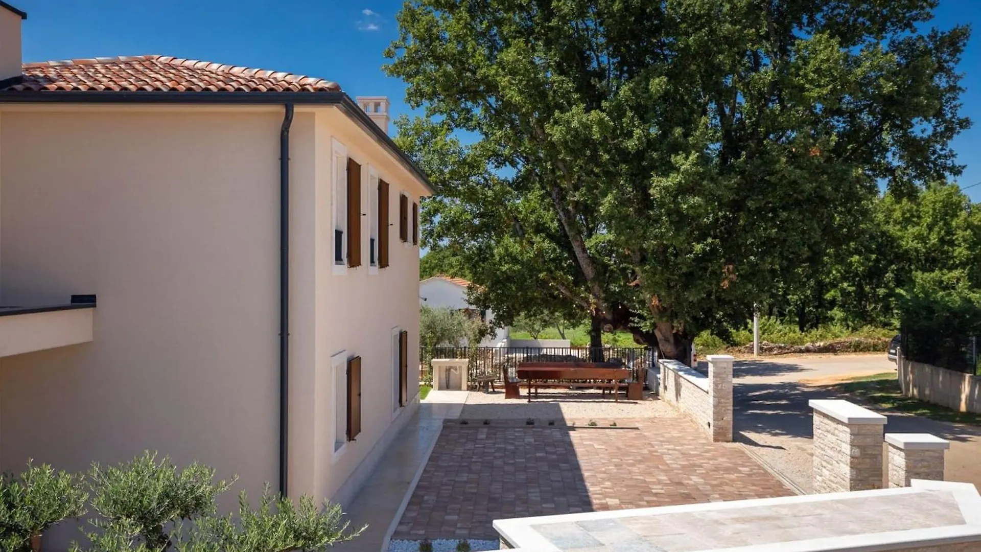 Modern Villa Blagdan With Pool In Porec Nova Vas